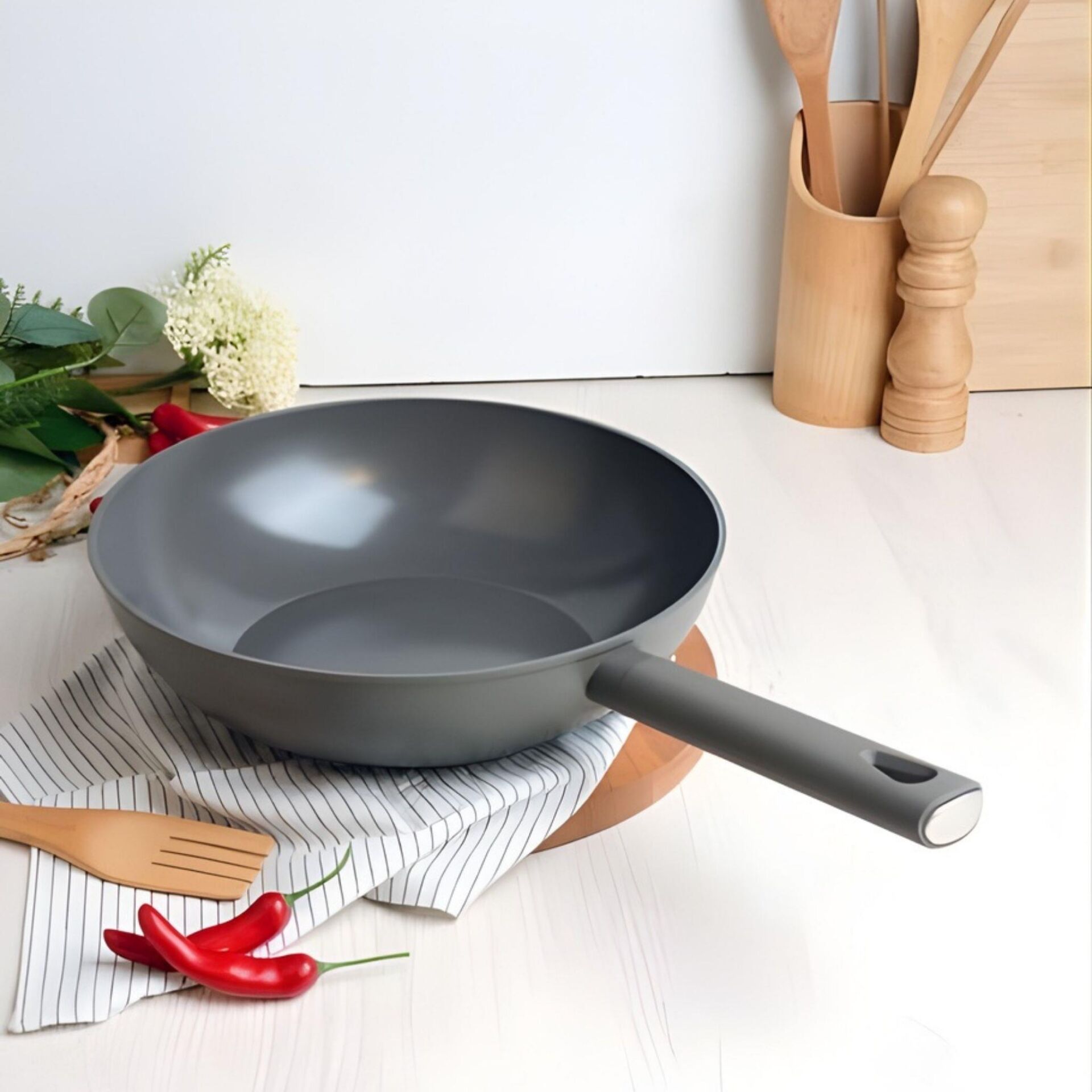 Belariva 28 Cm Gri Silikon Saplı Wok Tava