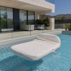 Flamingueo Sunray Havuz ve Deniz Yatağı