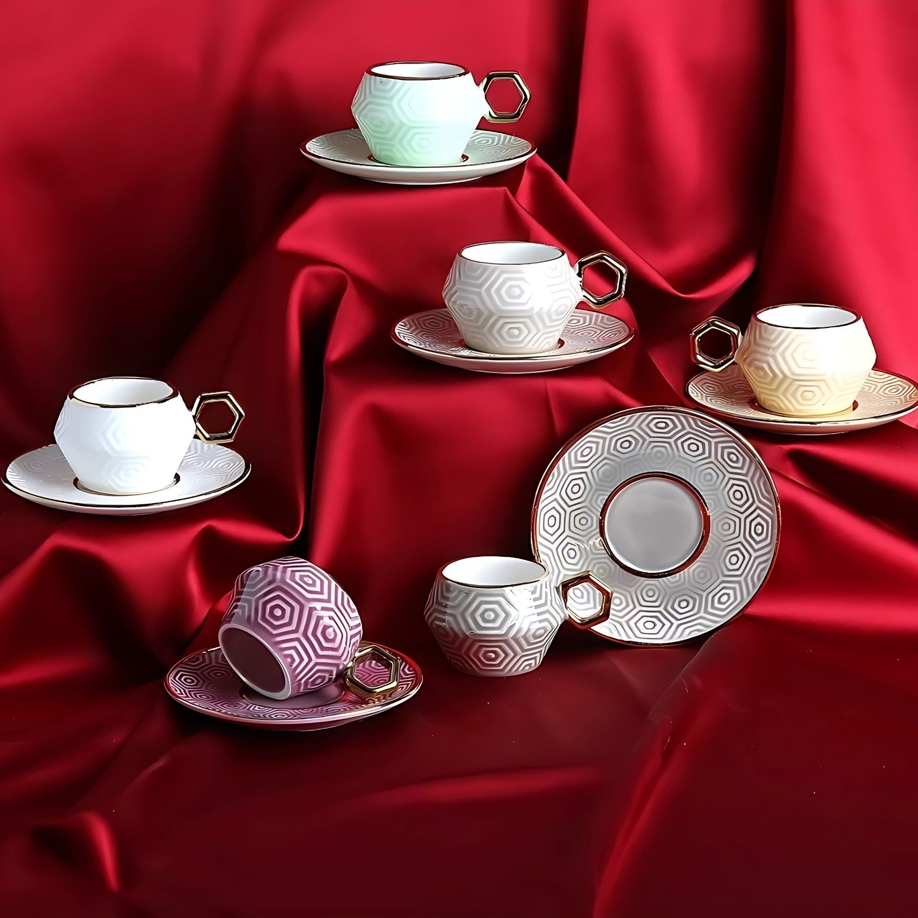 Juvia JV‑12748 Renkli Gold‑Bone Porselen Kahve Fincan Takımı – 6’lı Set