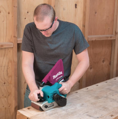 Makita 9403 Tank Zımpara